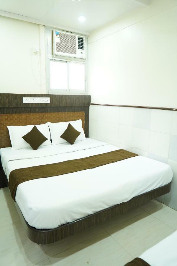 Hotel Sharda Residency à Bombay Extérieur photo