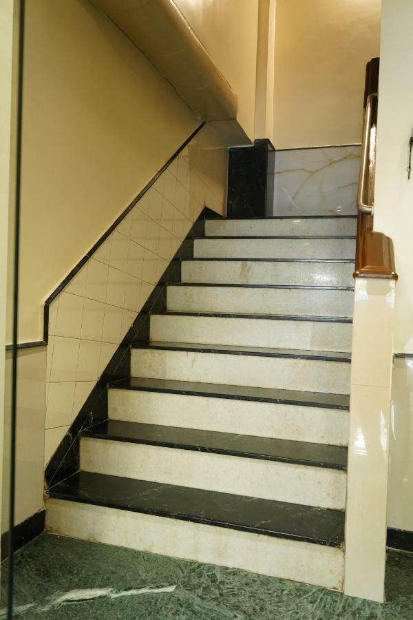 Hotel Sharda Residency à Bombay Extérieur photo